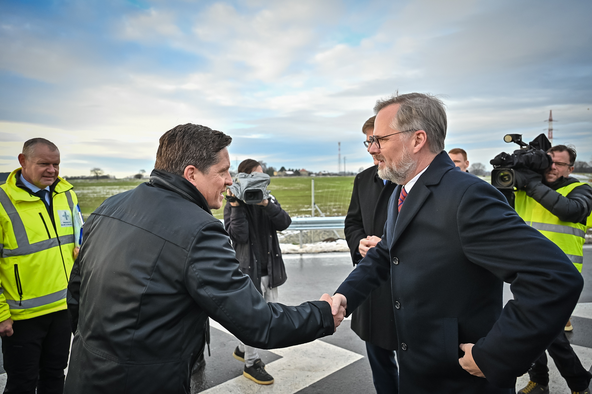 Projev premiéra Petra Fialy na slavnostním zprovoznění dálnice D35 v ...